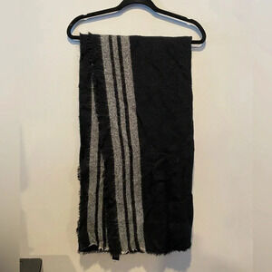 💕3/$25💕 Zara  Striped Scarf